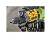 Аккумуляторная ударная бесщеточная дрель-шуруповерт DeWALT, 18 В, 2000 об/мин, 34000 уд/мин, с АКБ 1.7 Ач и ЗУ, в кейсе TSTAK, DCD805E1T