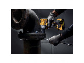Аккумуляторный бесщеточный гайковерт DeWALT, 18 В, 610 Нм, 2500 об/мин, 3550 уд/мин, c 2 АКБ 2 Ач и ЗУ, в кейсе, DCF922D2T