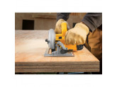 Дисковая ручная пила DeWALT DWE575, 1600 Вт, 5200 об/мин