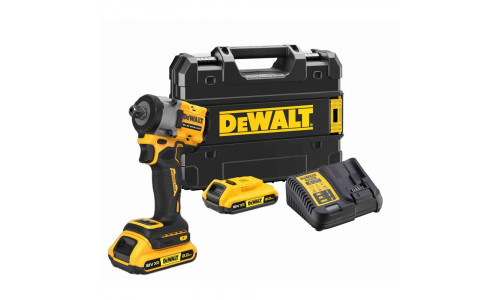 Аккумуляторный бесщеточный гайковерт DeWALT, 18 В, 610 Нм, 2500 об/мин, 3550 уд/мин, c 2 АКБ 2 Ач и ЗУ, в кейсе, DCF922D2T