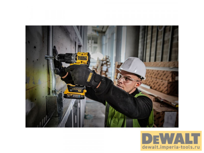 Аккумуляторная ударная бесщеточная дрель-шуруповерт DeWALT, 18 В, 2000 об/мин, 34000 уд/мин, с АКБ 1.7 Ач и ЗУ, в кейсе TSTAK, DCD805E1T Аккумуляторная ударная бесщеточная дрель-шуруповерт DeWALT, 18 В, 2000 об/мин, 34000 уд/мин, с АКБ 1.7 Ач и ЗУ, в кейсе TSTAK, DCD805E1T
