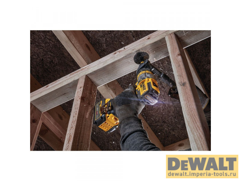 Ударная дрель-шуруповерт DeWALT DCD999X1, АКБ 9 Ач и ЗУ Ударная дрель-шуруповерт DeWALT DCD999X1, АКБ 9 Ач и ЗУ