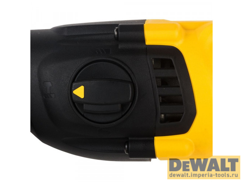 Перфоратор DeWALT, 710 Вт, 2 Дж, 5680 уд/мин, 1500 об/мин, в кейсе, D25033K Перфоратор DeWALT, 710 Вт, 2 Дж, 5680 уд/мин, 1500 об/мин, в кейсе, D25033K