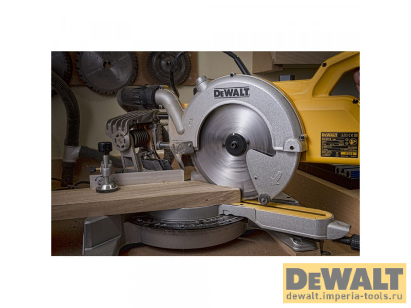 Торцовочная пила DeWALT DWS778, 1850 Вт, 4300 об/мин Торцовочная пила DeWALT DWS778, 1850 Вт, 4300 об/мин