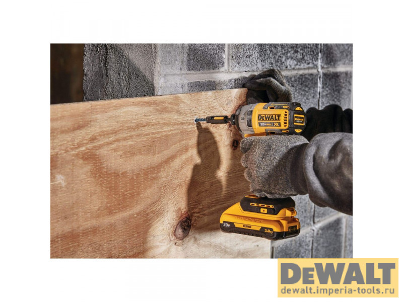 Аккумуляторный бесщеточный шуруповерт DeWALT DCF887M1, 18 В, с АКБ и ЗУ, в кейсе Аккумуляторный бесщеточный шуруповерт DeWALT DCF887M1, 18 В, с АКБ и ЗУ, в кейсе