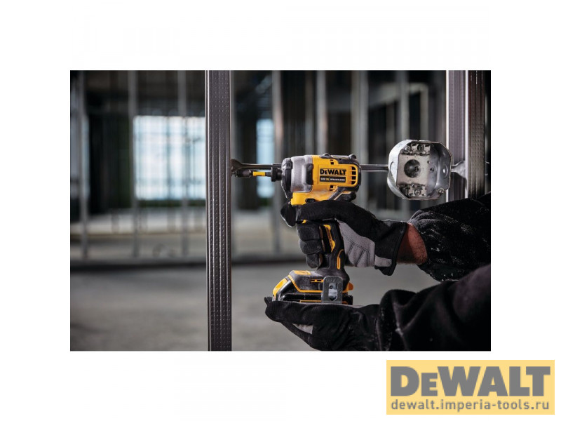Аккумуляторный набор DEWALT DCK2062M2T, 18 В: ударная дрель-шуруповерт + ударный шуруповерт, с 2 АКБ 4 Ач и ЗУ, в кейсе TSTAK Аккумуляторный набор DEWALT DCK2062M2T, 18 В: ударная дрель-шуруповерт + ударный шуруповерт, с 2 АКБ 4 Ач и ЗУ, в кейсе TSTAK