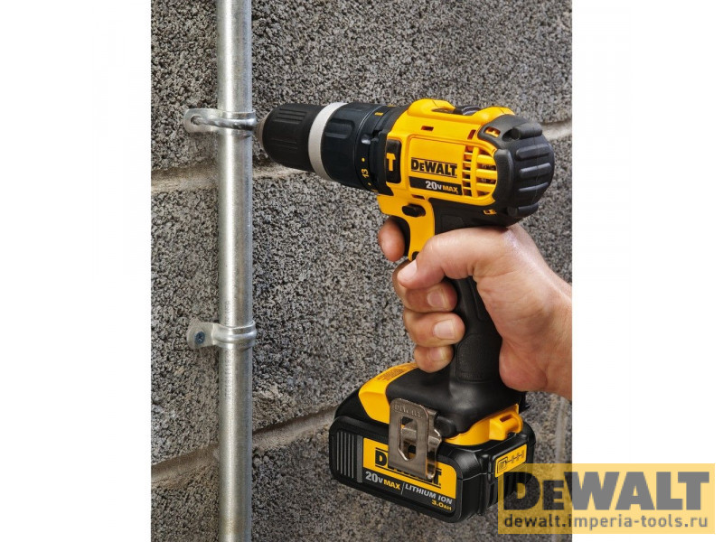 Аккумуляторная ударная дрель-шуруповерт DeWALT DCD785C2, 18 В, XR Аккумуляторная ударная дрель-шуруповерт DeWALT DCD785C2, 18 В, XR