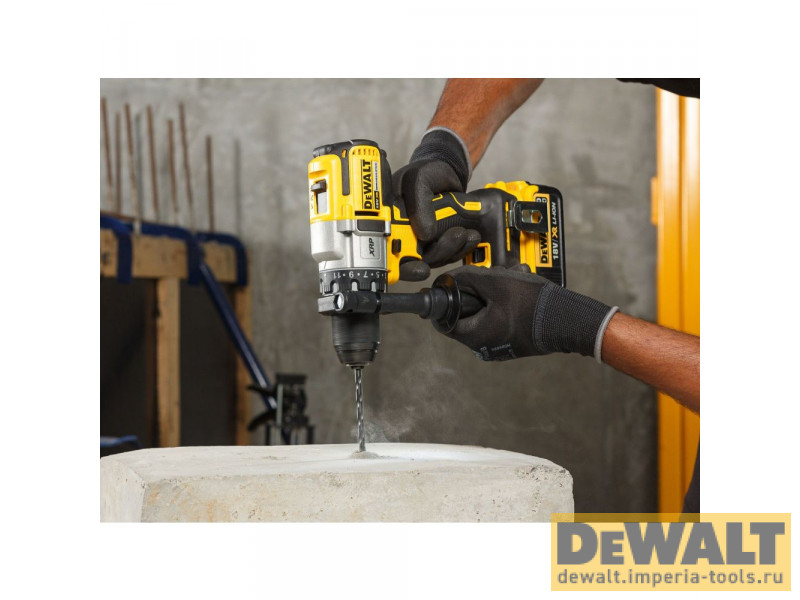 Аккумуляторная бесщеточная дрель-шуруповерт DeWALT, 18 В, 2000 об/мин, c АКБ 9 Ач и ЗУ в кейсе, DCD991X1 Аккумуляторная бесщеточная дрель-шуруповерт DeWALT, 18 В, 2000 об/мин, c АКБ 9 Ач и ЗУ в кейсе, DCD991X1