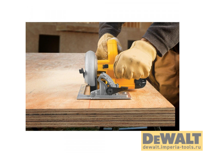 Дисковая ручная пила DeWALT DWE575, 1600 Вт, 5200 об/мин Дисковая ручная пила DeWALT DWE575, 1600 Вт, 5200 об/мин