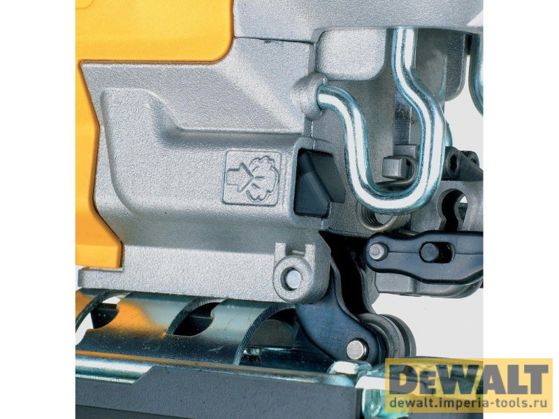 Лобзик с корпусной рукояткой DeWALT DW343K, 550 Вт Лобзик с корпусной рукояткой DeWALT DW343K, 550 Вт