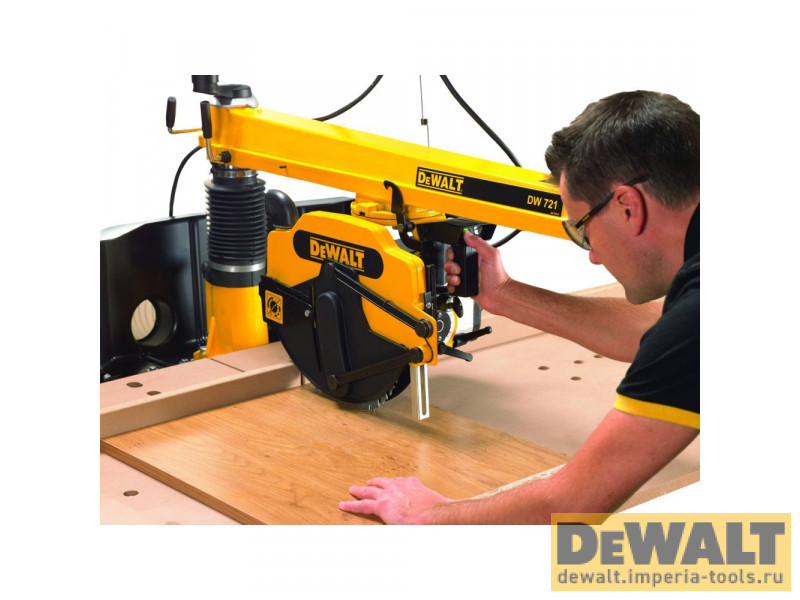 Радиально-консольная пила DeWALT DW721KN, 220 В, 2000 Вт Радиально-консольная пила DeWALT DW721KN, 220 В, 2000 Вт