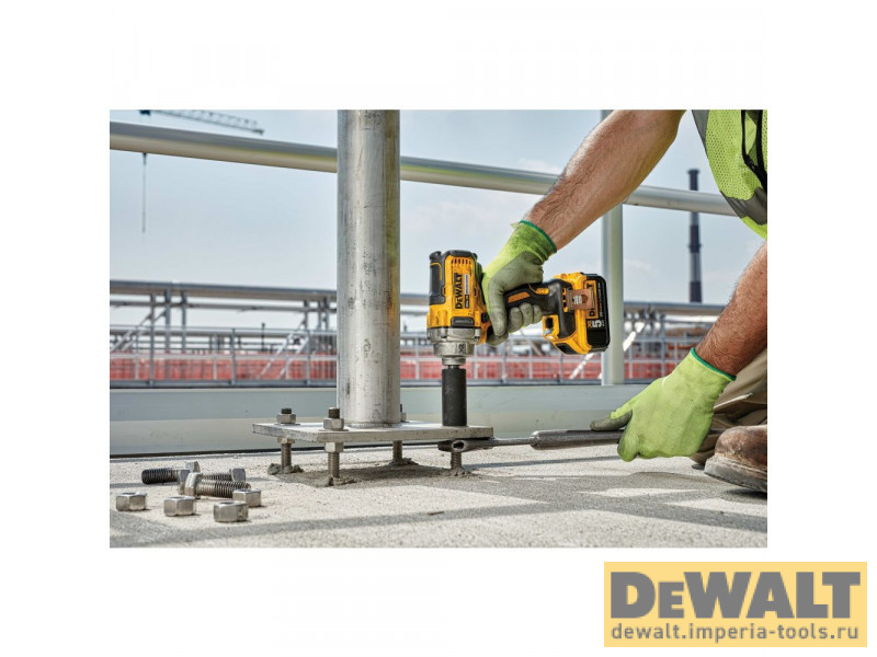 Аккумуляторный гайковерт DEWALT DCF894NT, 18 В, 447 Нм, 3100 уд/мин, без АКБ и ЗУ, в кейсе TSTAK Аккумуляторный гайковерт DEWALT DCF894NT, 18 В, 447 Нм, 3100 уд/мин, без АКБ и ЗУ, в кейсе TSTAK